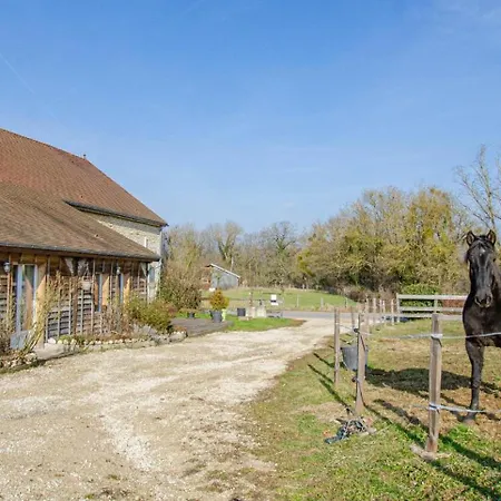 La Cabriole Des Lacs Holiday home Briel-sur-Barse