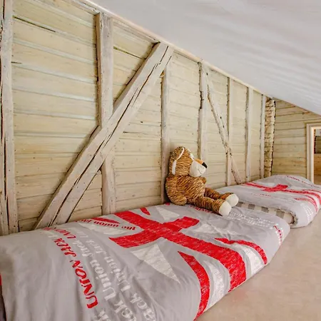 La Cabriole Des Lacs Holiday home Briel-sur-Barse