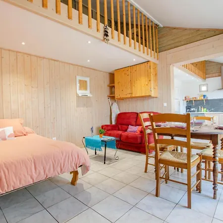 La Cabriole Des Lacs Holiday home Briel-sur-Barse
